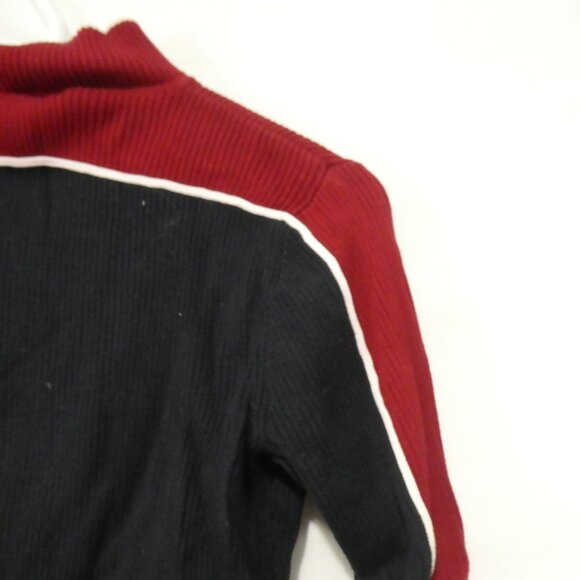 NOMI | medium | Ribbed Burgundy and Black Partial Zip-Up Sweater - Picture 10 of 15